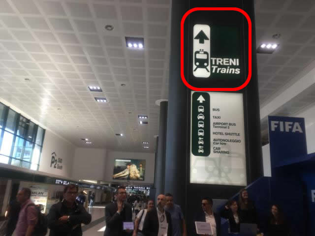 写真付き解説 ミラノ マルペンサ空港から鉄道で中央駅に行く方法 世界旅行雑記帳